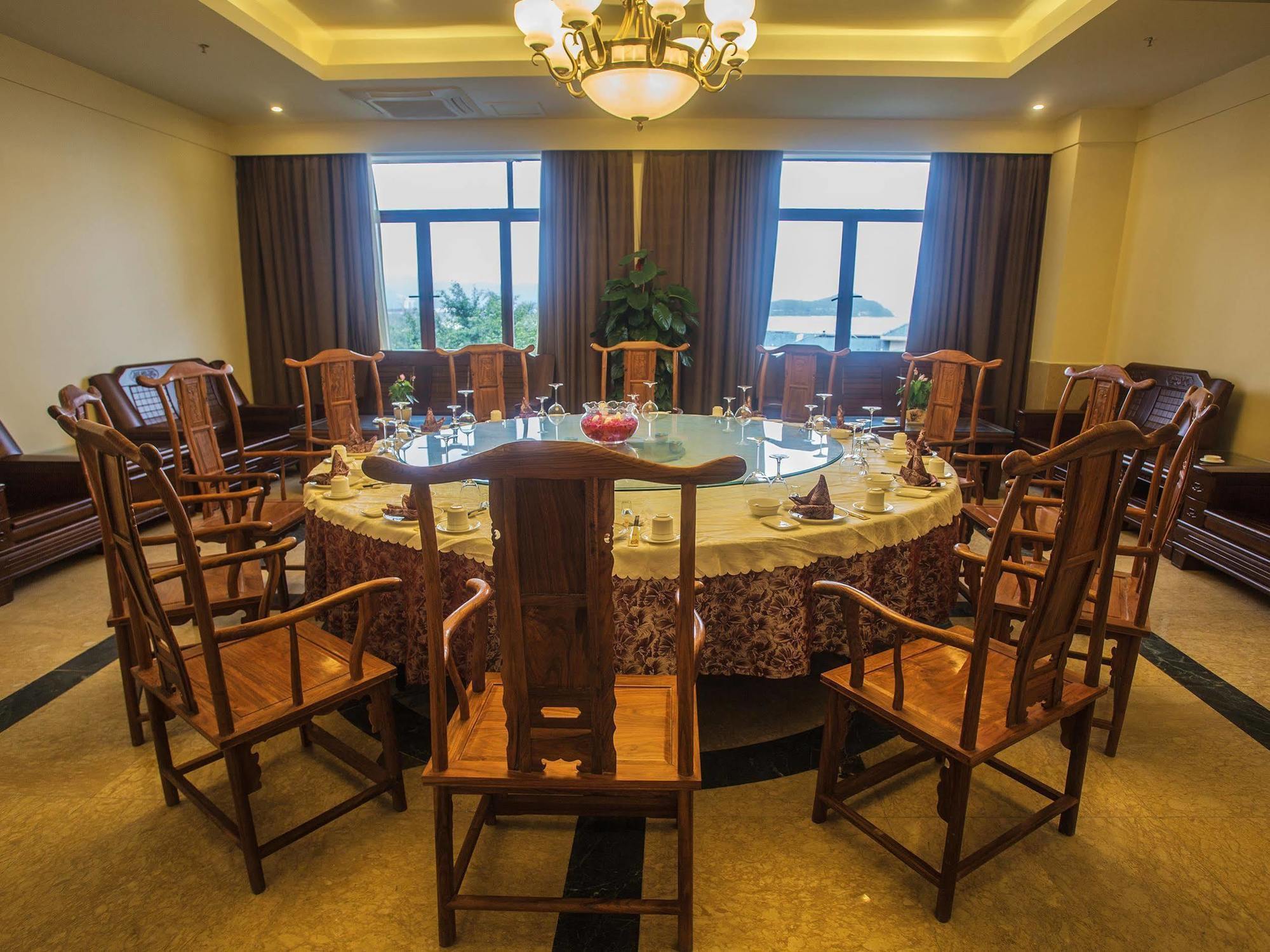 Yuhuayuan Seaview Hotel Sanya Eksteriør billede